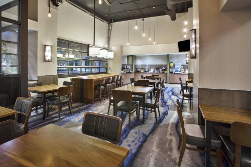 Fairfield Inn & Suites by Marriott Milwaukee Downtown - image 22