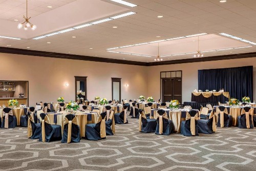 Four Points by Sheraton Milwaukee Airport - image 25