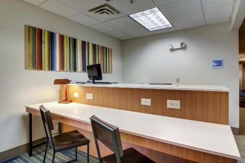 Holiday Inn Express Milwaukee N-Brown Deer/Mequon - image 24
