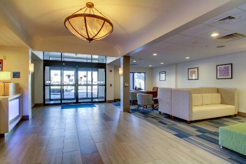 Holiday Inn Express Milwaukee N-Brown Deer/Mequon - image 7