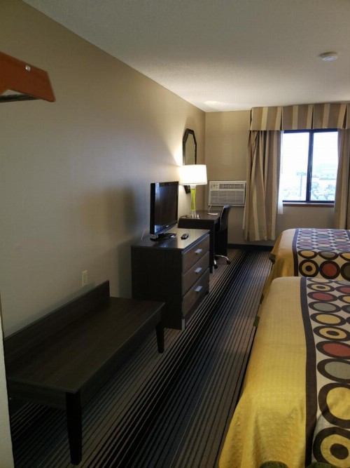 Super 8 by Wyndham Milwaukee Airport - image 31
