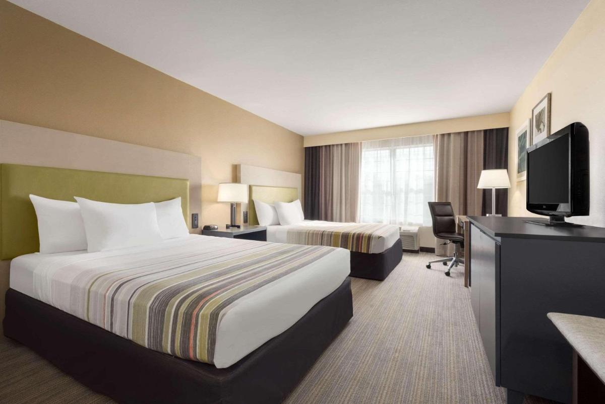 Country Inn & Suites by Radisson Milwaukee Airport WI - image 4