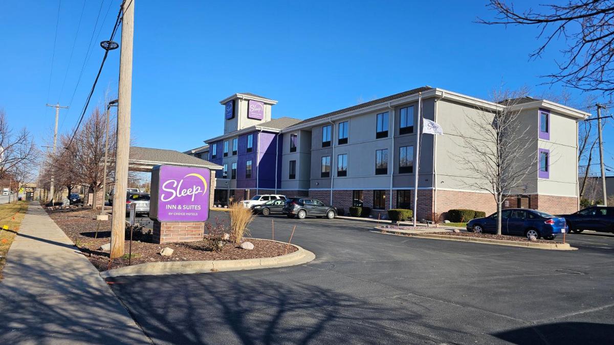 Sleep Inn & Suites Airport Milwaukee - image 3