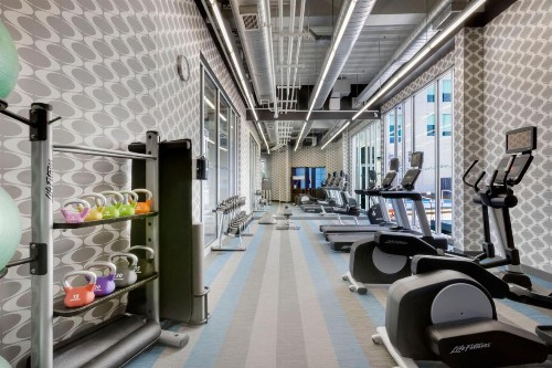 aloft Hotel Milwaukee Downtown - image 27