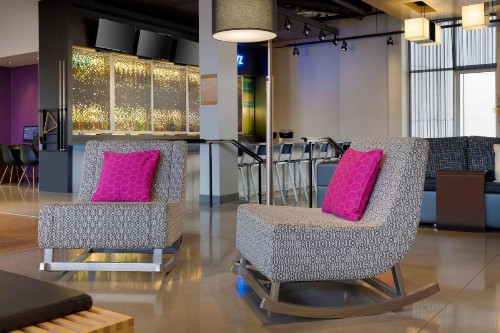 aloft Hotel Milwaukee Downtown - image 6