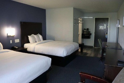 Travelodge by Wyndham Milwaukee - image 20