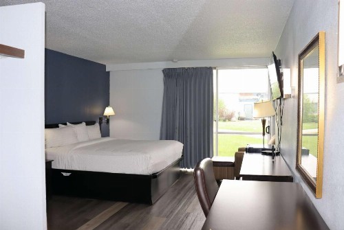 Travelodge by Wyndham Milwaukee - image 21