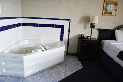 Travelodge by Wyndham Milwaukee - image 42