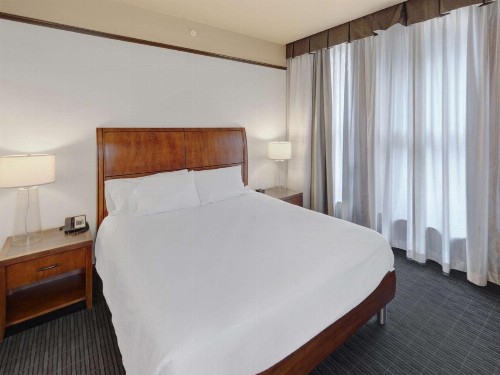 Hilton Garden Inn Milwaukee Downtown - image 15