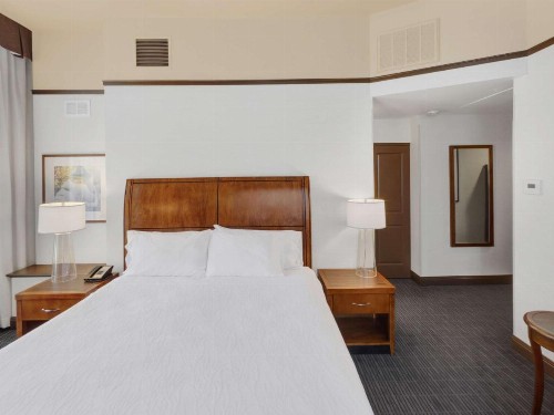 Hilton Garden Inn Milwaukee Downtown - image 18