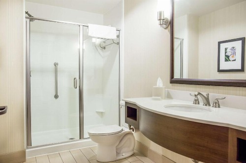 Hilton Garden Inn Milwaukee Downtown - image 31