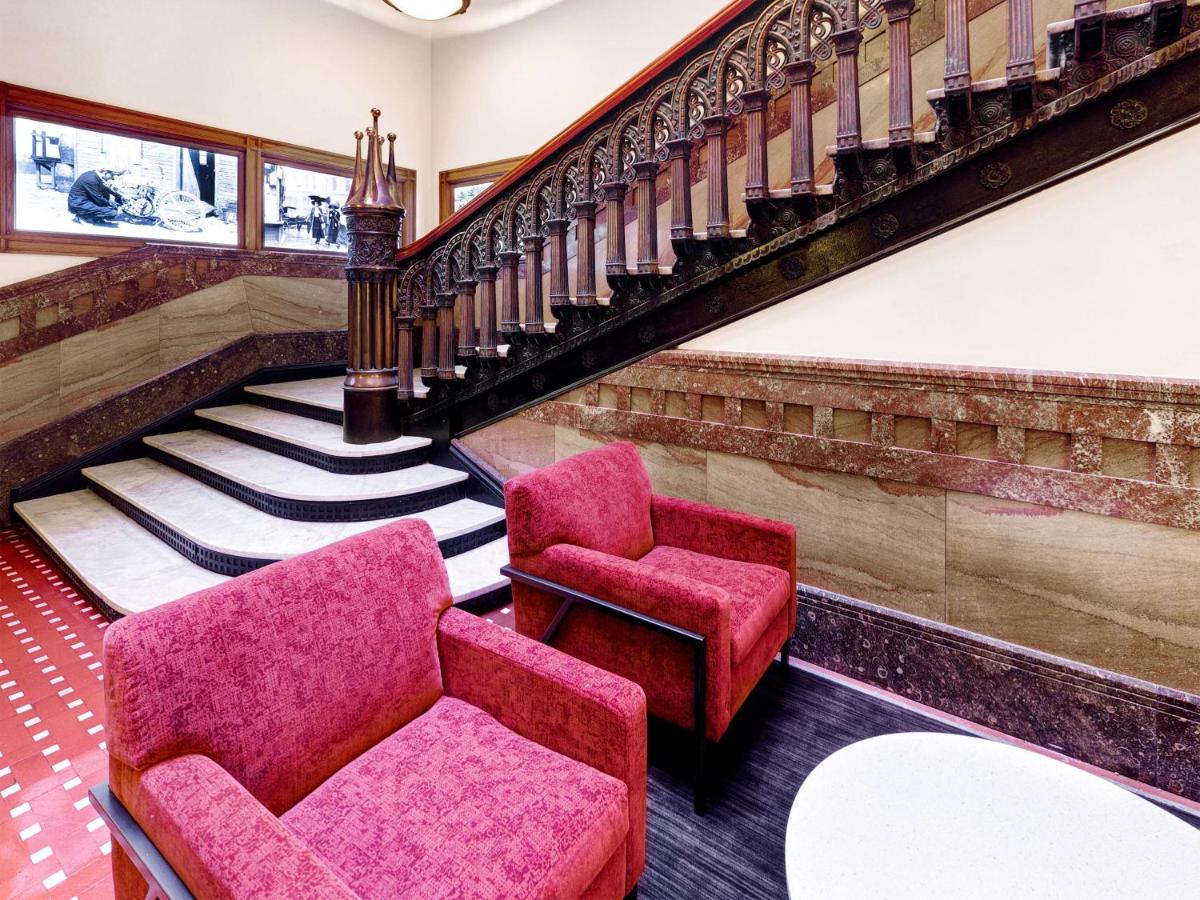 Hilton Garden Inn Milwaukee Downtown - image 4