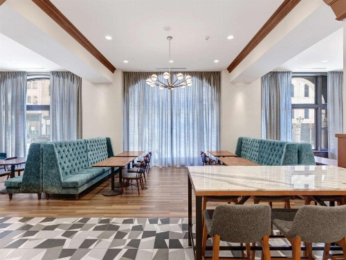 Hilton Garden Inn Milwaukee Downtown - image 8