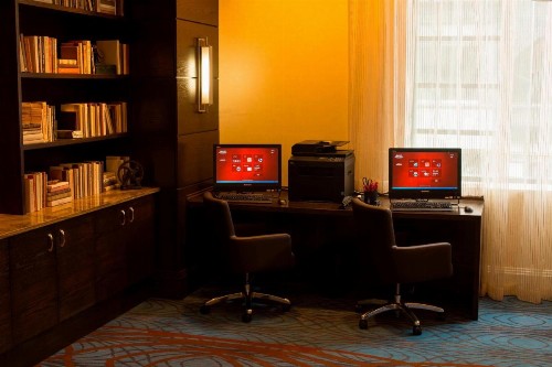 Milwaukee Marriott Downtown - image 11