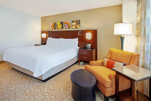 Milwaukee Marriott Downtown - image 17