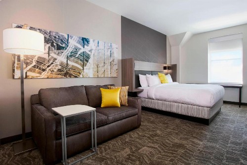 SpringHill Suites by Marriott Milwaukee Downtown - image 13