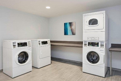 SpringHill Suites by Marriott Milwaukee Downtown - image 23