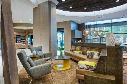SpringHill Suites by Marriott Milwaukee Downtown - image 5