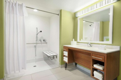 Home2 Suites by Hilton Milwaukee Airport - image 20