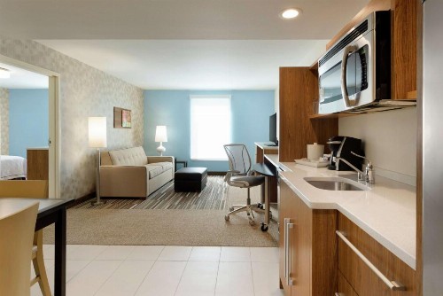 Home2 Suites by Hilton Milwaukee Airport - image 22