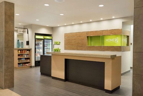Home2 Suites by Hilton Milwaukee Airport - image 8