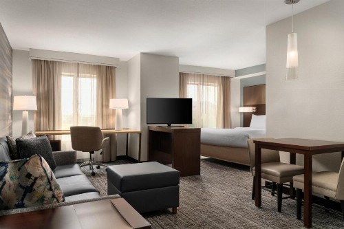 Residence Inn by Marriott Milwaukee West - image 11