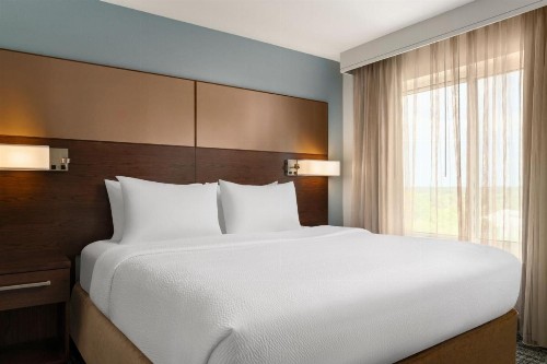 Residence Inn by Marriott Milwaukee West - image 16