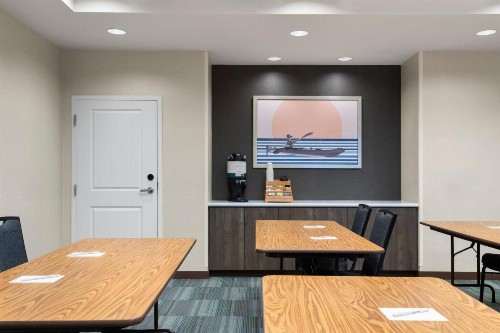 Residence Inn by Marriott Milwaukee West - image 9