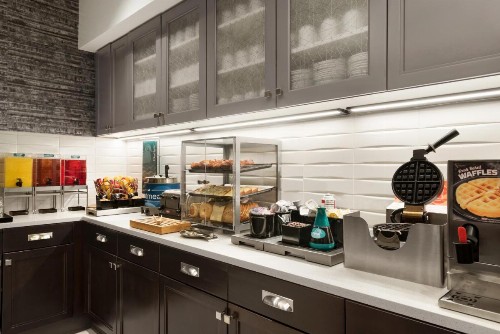 Homewood Suites By Hilton Milwaukee Downtown - image 28