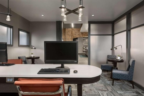Homewood Suites By Hilton Milwaukee Downtown - image 5