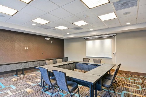 Residence Inn by Marriott Milwaukee North/Glendale - image 16