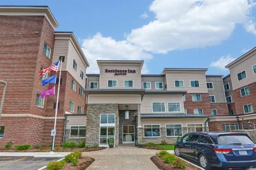 Residence Inn by Marriott Milwaukee North/Glendale - image 17