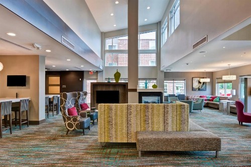 Residence Inn by Marriott Milwaukee North/Glendale - image 3