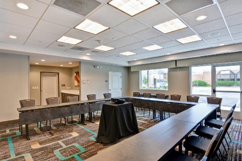 Residence Inn by Marriott Milwaukee North/Glendale - image 6