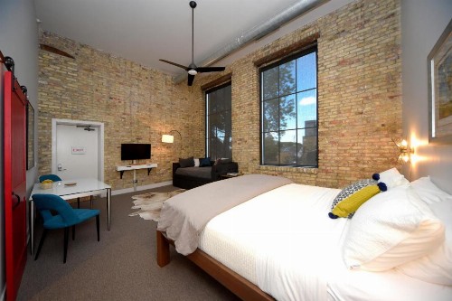 Kinn Guesthouse Bay View - image 21