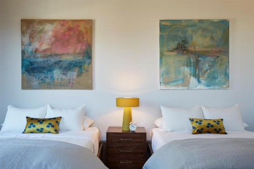 Kinn Guesthouse Bay View - image 33