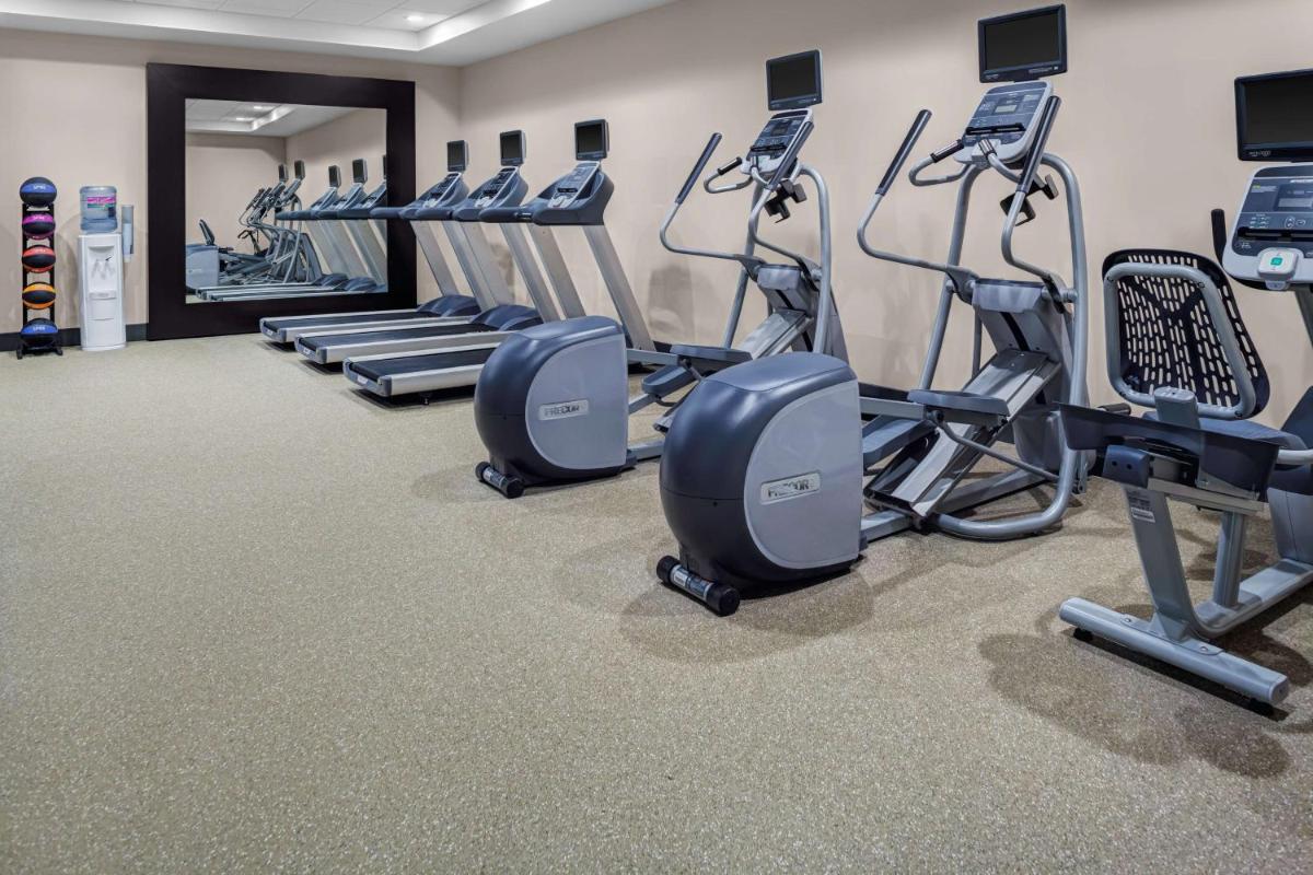 Homewood Suites By Hilton Wauwatosa Milwaukee - image 2