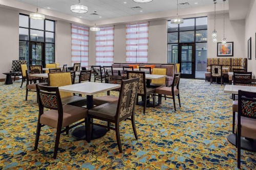 Homewood Suites By Hilton Wauwatosa Milwaukee - image 25