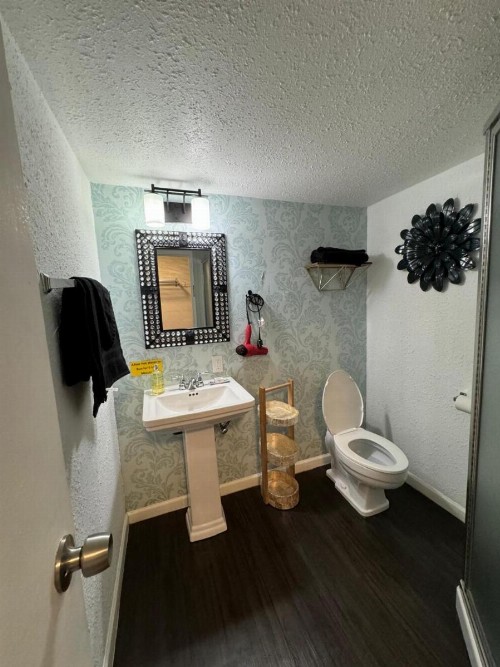 The Village Inn Hotel - image 12