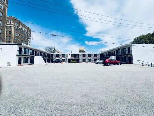 The Village Inn Hotel - image 28