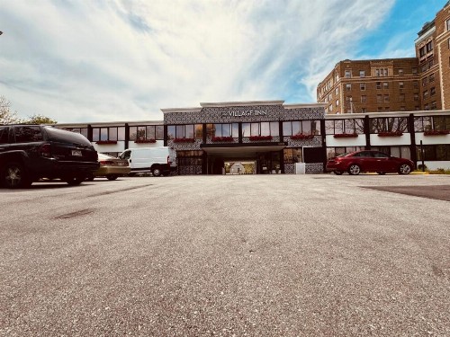 The Village Inn Hotel - image 29