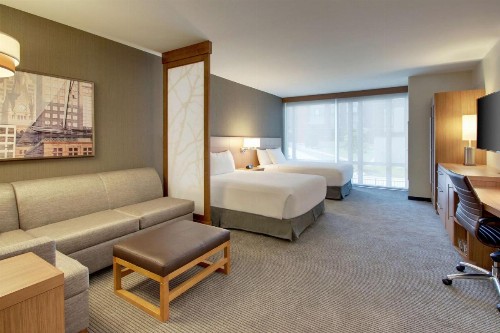 Hyatt Place Milwaukee Downtown - image 12