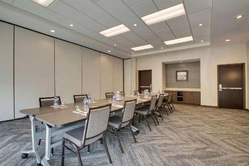 Hyatt Place Milwaukee Downtown - image 23