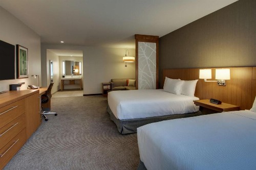 Hyatt Place Milwaukee Downtown - image 49