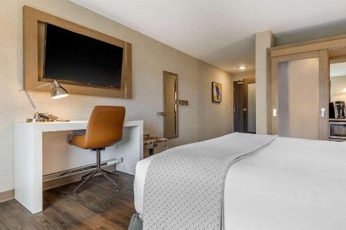 Cambria Hotel Milwaukee Downtown - image 16