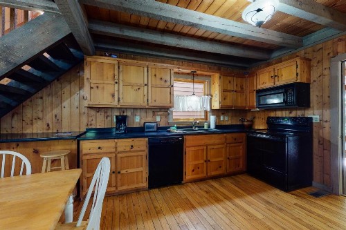 Fish Trap Cabin - image 7
