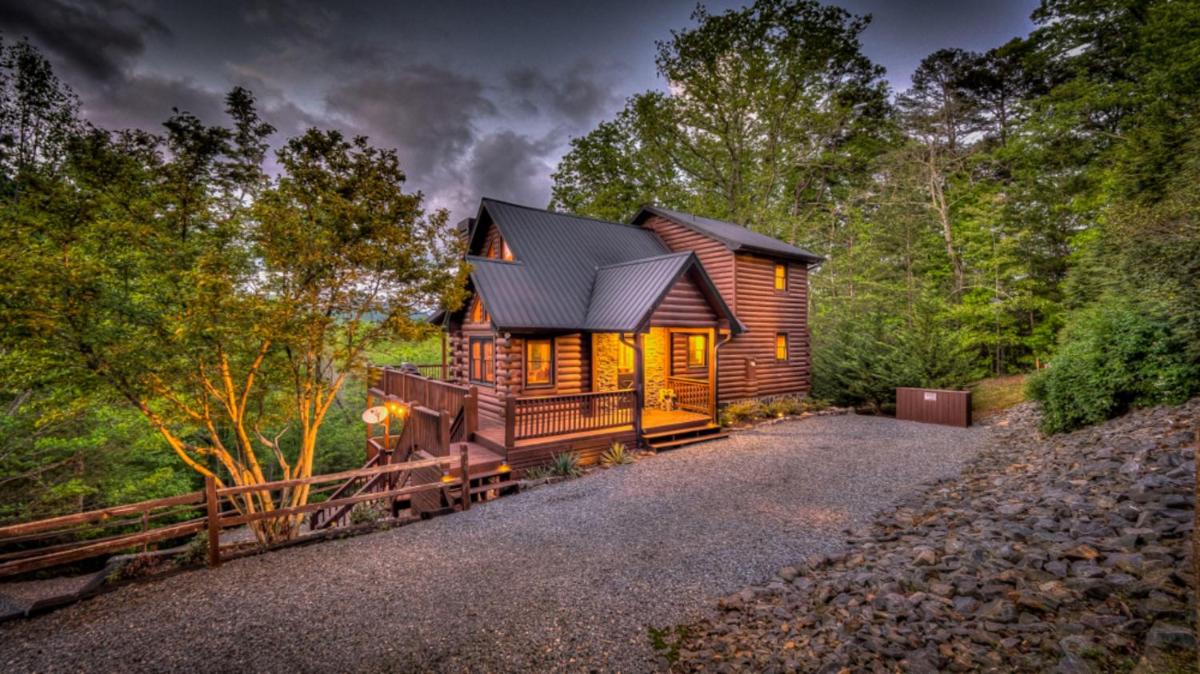 Timberland Retreat by Escape to Blue Ridge - image 5