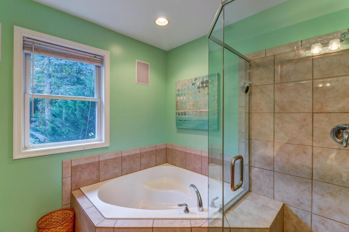 Hideaway Cove - image 4