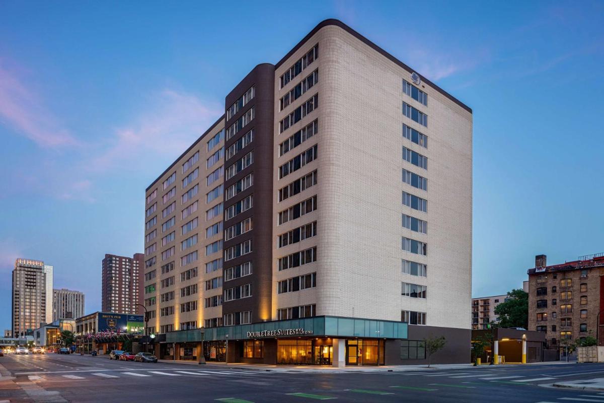 DoubleTree Suites by Hilton Minneapolis - main image