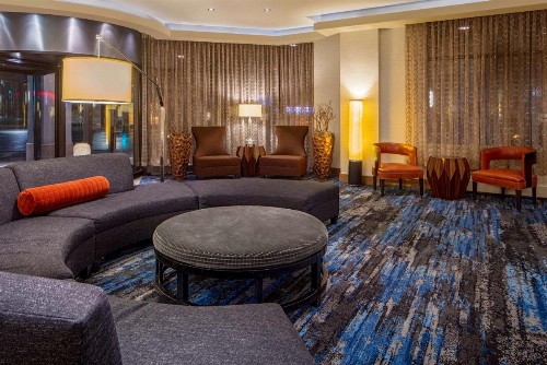 DoubleTree Suites by Hilton Minneapolis - image 29